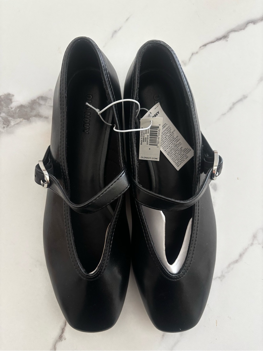 NWT classic balletcore/office siren Old Navy Mary Jane flats